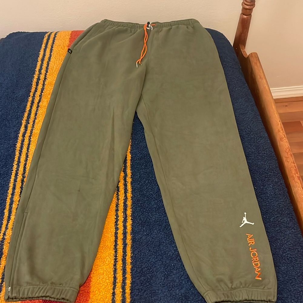 Air Jordan 5 LS Olive Sweatpants